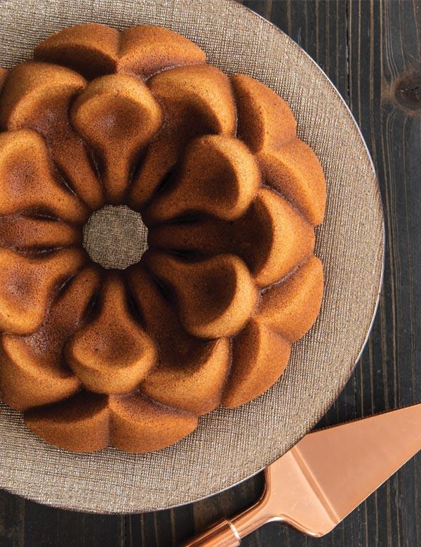 Magnolia Bundt Pan 33229 by Victorian Trading Co