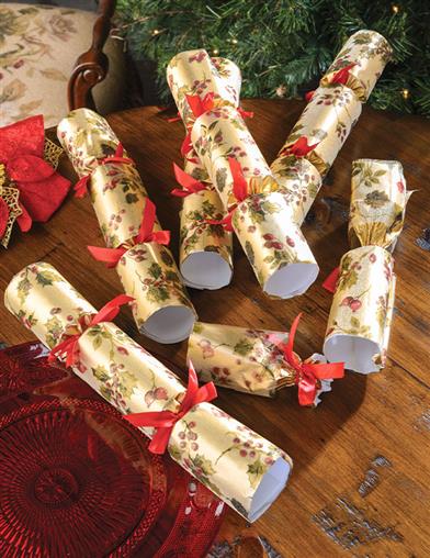 Hollyberry Garland Christmas Crackers 34214