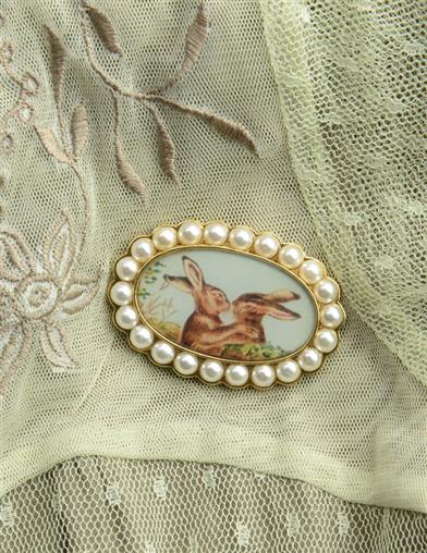 Hopeless Romantic Hare Brooch 34517